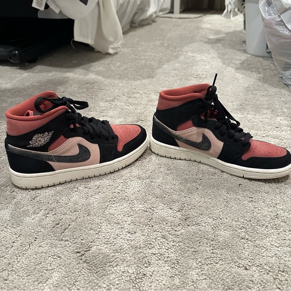 Nike Jordan 1 Mid sneakers - Picture 5 of 10